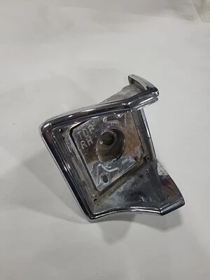 1967 Chevrolet El Camino Malibu Wagon OEM conjunto de lanterna traseira destro # 5959066 rachadura - Imagem 1 de 4