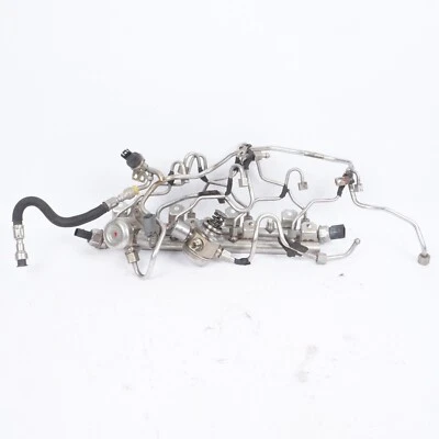 BMW F01 750i N63 2009-2012 4,4 L V8 bomba de combustible de alta presión y tubo de línea OEM Foto 1 de 4