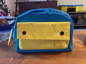 Lug Towboat Cosmetics Case Aqua & Yellow NWOT - Picture 1 of 8