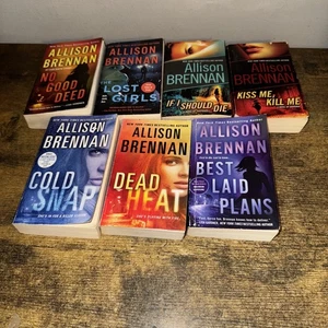 Allison Brennan lot of 7 paperback books from the FBI Lucy Kincaid Series - Bild 1 von 2