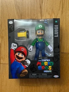 THE SUPER MARIO BROS MOVIE - 5 Inch Action Figure Luigi Figure with Flashlight - Picture 1 of 2