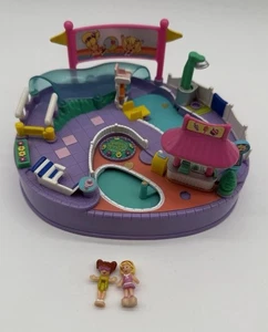 Polly Pocket Vintage 1997 Magical Swimabout w/ 2 Figures - Picture 1 of 8