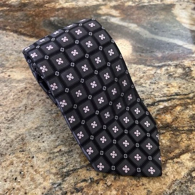 Corbata Hart Schaffner Marx 100% Seda Floral Geométrica Rosa Gris 59,5 x 3,75 Foto 1 de 4