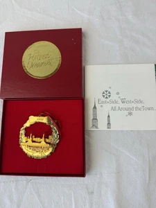 Portland Ornament 1993 Oregon Convention Center Betty Gimarelli Gold - Bild 1 von 4