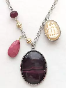 Chico's Long Cameo Faux Agate Pendant Necklace Signed Victorian Revival Jewelry - Picture 1 of 9