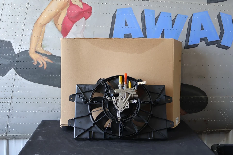 5290099AD NUEVO OEM 2003-2006 DODGE VIPER SRT-10 MÓDULO VENTILADOR DE REFRIGERACIÓN RADIADOR Foto 1 de 4