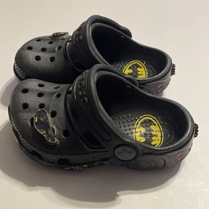 Crocs x Batman Batmobile Classic Crocs Toddler Sizes 6C Rare - Picture 1 of 10