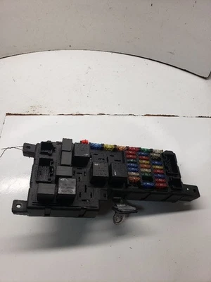 Motor de caja de fusibles compatible con 03 VOLVO 60 SERIES 1380115 Foto 1 de 4