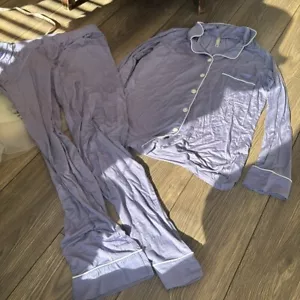 Light purple pajama set size small - Picture 1 of 7