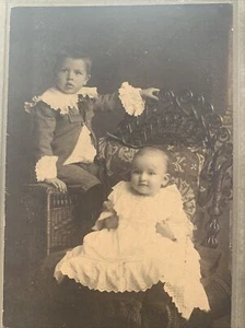 ANTIQUE OLD PHOTOGRAPH  PORTRAIT Photo CHILD BOY & Baby Sis Bryant Durand Mich - Picture 1 of 7