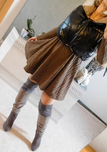 Damen Crop Pufferjacke Puffer Weste Steppweste Lackoptik Schwarz Beige Gr. S - Bild 1 von 22