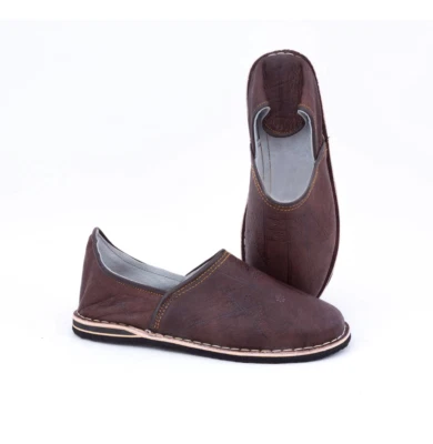 NEW MOROCCAN LEATHER MEN POINTY BABOUCHE SHOES SLIPPERS SHEEPSKIN MULES SLIDES  - Image 1 of 4