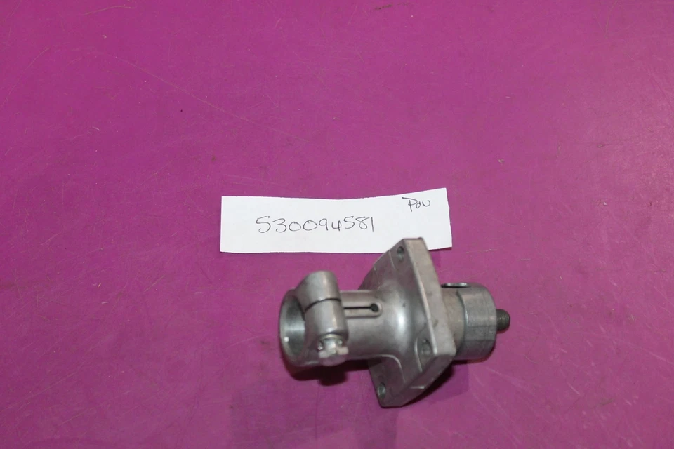 Carcasa de rodamiento Poulan NOS. Parte 530094581. Foto 1 de 1