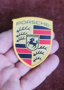 VINTAGE AUTOMOTIVE AUTO CLUB AUFNÄHER / ABZEICHEN # PORSCHE STUTTGART - Bild 1 von 3