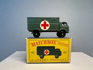 Matchbox Regular Wheels # 63 MILITARY AMBULANCE *Rare D Box* - Picture 1 of 10
