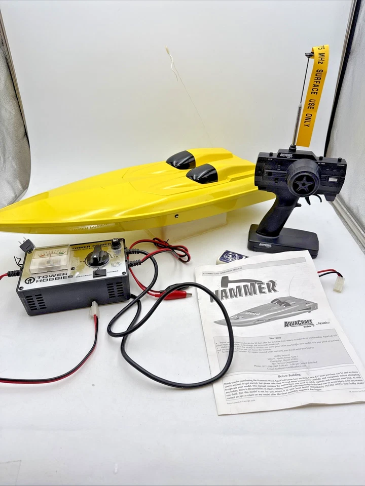 Vtg 90’s 24” Aquacraft Models Hammer RC Boat COMPLETE 2 Batteries Charger EUC - Image 1 of 4