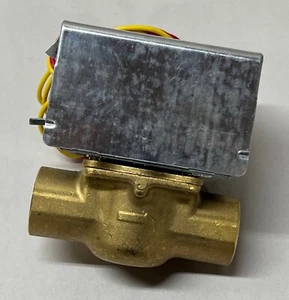 Honeywell Home V8043E1020 Valve Zone 1 In 3.5 Cv Motorized Valve & Controller - Picture 1 of 4