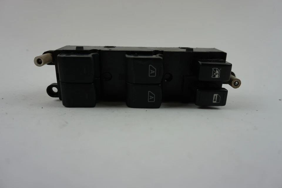 Interruptor de ventana Nissan Máxima 2005 2006 2007 2008 Foto 1 de 4