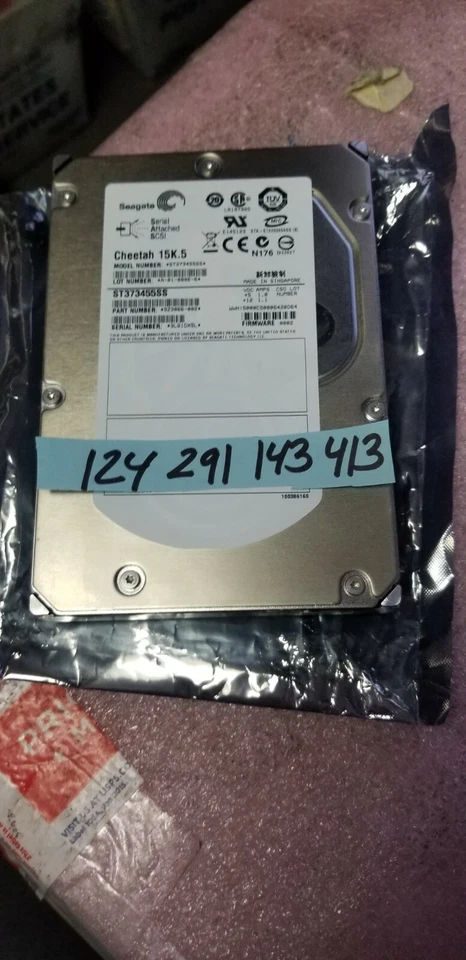 ST373455SS Seagate 73GB 15K RPM SAS 3.5 inch Hard Drive  firmware: 0002 - Image 1 of 1