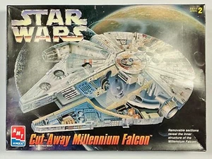 AMT 8789 Star Wars Millennium Falcon Cut-Away Version 1/58 Scale Model Kit - Picture 1 of 5