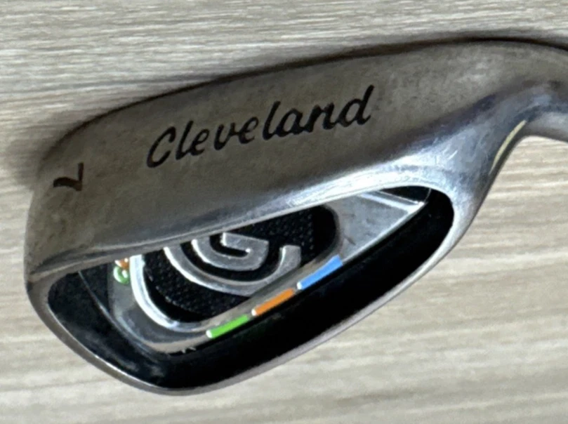 Club de Golf Cleveland CGI Kids 7 Hierro Ligero Grafito 34" Junior Flex Derecha Foto 1 de 4