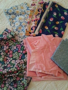 Stack Floral Cotton Fabric Remnants Scraps Tulips Pansies Flowers Quilting Craft - Picture 1 of 11