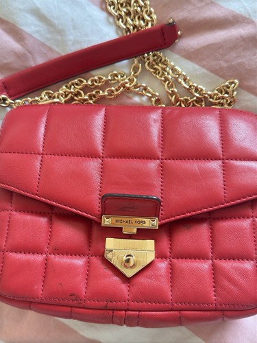 Borsa a tracolla Michael Kors Soho in pelle trapuntata oro rosso con catena dorata