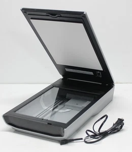 Canon CanoScan 9000F Mark II Film & Document Flatbed Scanner USB - Picture 1 of 3