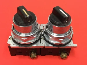 Cutler-Hammer T53 - Wahlschalter - SET BESTEHEND AUS (2) - Bild 1 von 3