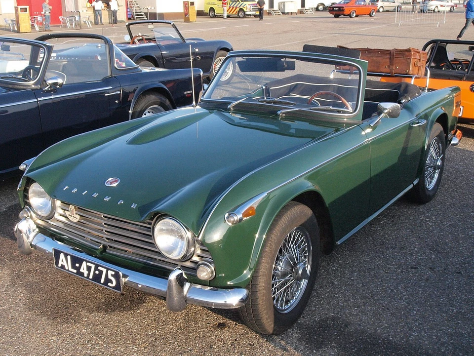 TRIUMPH TR4  WORKSHOP MANUAL TALLER PDF DVD REPAIR SERVICE ON DVD ENGLISH - Imagen 1 de 1