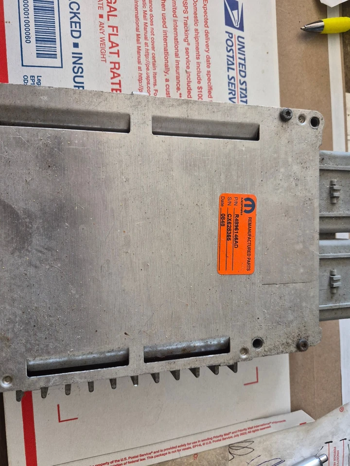 Mopar R4896146AD P04896146AD MOTOR ECM MÓDULO DE CONTROL 2001 DODGE INTREPID Foto 1 de 1