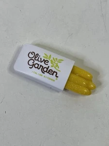 NEW Olive Garden Promo 2g Flash Drive~Breadstick Shaped USB OGTOGO.COM - Photo 1/4