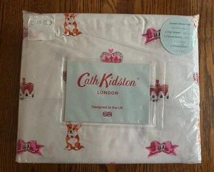 Set lenzuola 4 pezzi Cath Kidston London Royal Ditsy Ruby Corgi Queen cuori di cotone - Foto 1 di 4