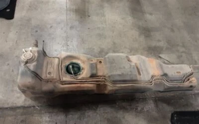 Jeep JK Wrangler OEM tanque de combustible de gasolina 4 puertas 22,5 galones 68068728AE 2007-2017 91957 Foto 1 de 4