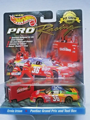 NUEVO Hot Wheels Racing EDICIÓN COLECCIONISTA SERIE NASCAR Pit Crew #36 ERNIE IRVAN Foto 1 de 2