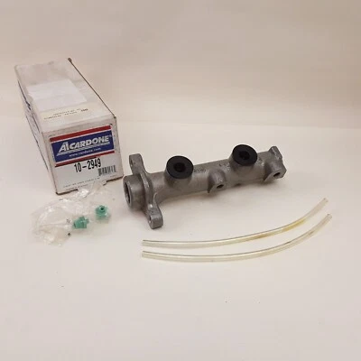 Gray Brake Master Cylinder Fits Ford Mustang 1999 2000 2001 2002 2003 2004 - Image 1 of 4