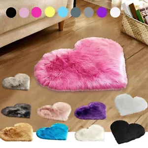 Comfortable Durable Anti-Skid Heart Shaped Soft Fabric Love Floor Mat Room Rug - Picture 1 of 36