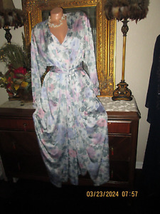 Vtg FLORAL OLGA Twist-Top NIGHTGOWN 92400 & peignoir robe 92500 set Lingerie M/L