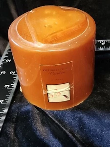 DISCONTINUED Victoria's Secret Garden Candle VANILLA LACE Scent 3.75" x 3.75" - Picture 1 of 8