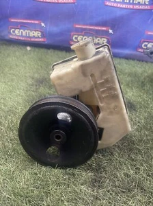 2002-2006 JEEP LIBERTY 3.7L Power Steering Pump Motor Reservoir 52088710AD - Picture 1 of 6