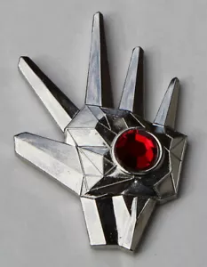 Logan's Run Brooch Red Life Clock Crystal / Micheal York Metal Lapel Pin - Picture 1 of 4