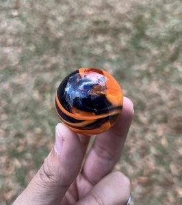 Sammy Hogue Marble 1 1/2” Signed With Stand Orange And Black Swirl - Picture 1 of 9