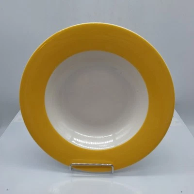 Tazón de sopa de caja y barril Hamptons borde amarillo 9 1/4" borde amarillo centro blanco Foto 1 de 4