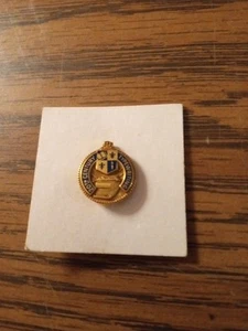 Pin de solapa para escribir a máquina del siglo XX - Imagen 1 de 3