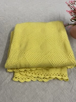 Manta de bebé vintage Flora Edge tejido gofre amarillo claro Lovey neutro 47" X 37" Foto 1 de 4