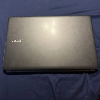 Acer Aspire E1-522-3442 Laptop Windows 8.1  15.5" 6gb 500 gb 1.40ghz Rea Desc - Image 1 of 3