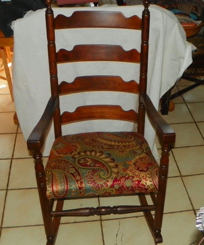 Cherry Ladderback Rocker / Rocking Chair  (R248) Cover