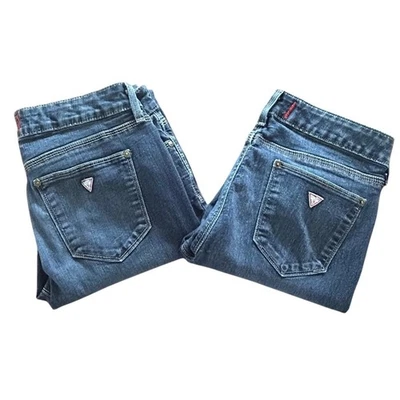 Conjunto de dos piezas de jeans ajustados de tiro medio calce curvilíneo vintage Guess Bundle 30 Foto 1 de 4