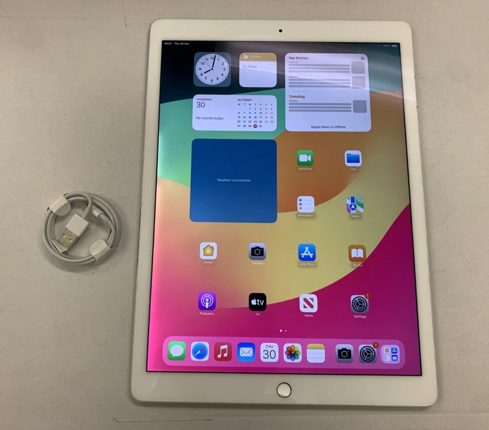 Apple iPad Pro 2nd Gen. 64GB, Wi-Fi, 12.9 in - Silver - Image 1 of 1