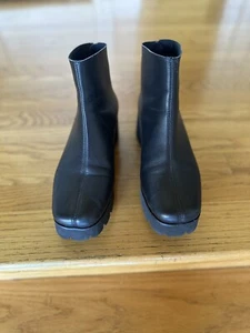 All Black Get Zipped Black Leather Chelsea Boots Women's Sz 8.5M/EUR 39 - Picture 1 of 7